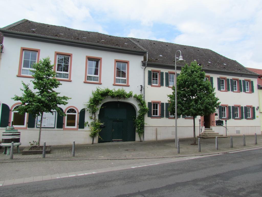 Hotel Stadt Mainz Schwabenheim an der Selz Bagian luar foto