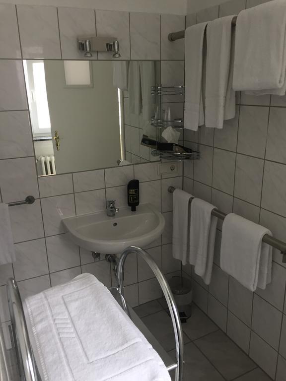 Hotel Stadt Mainz Schwabenheim an der Selz Bagian luar foto