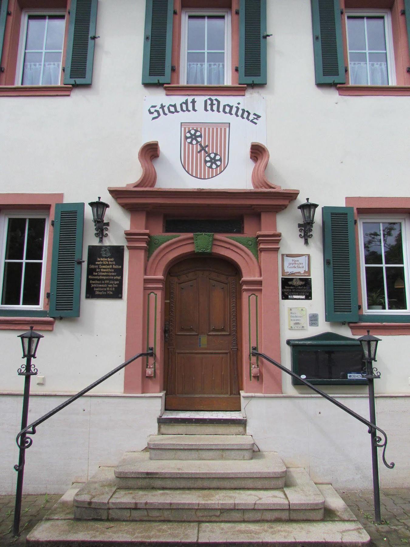 Hotel Stadt Mainz Schwabenheim an der Selz Bagian luar foto